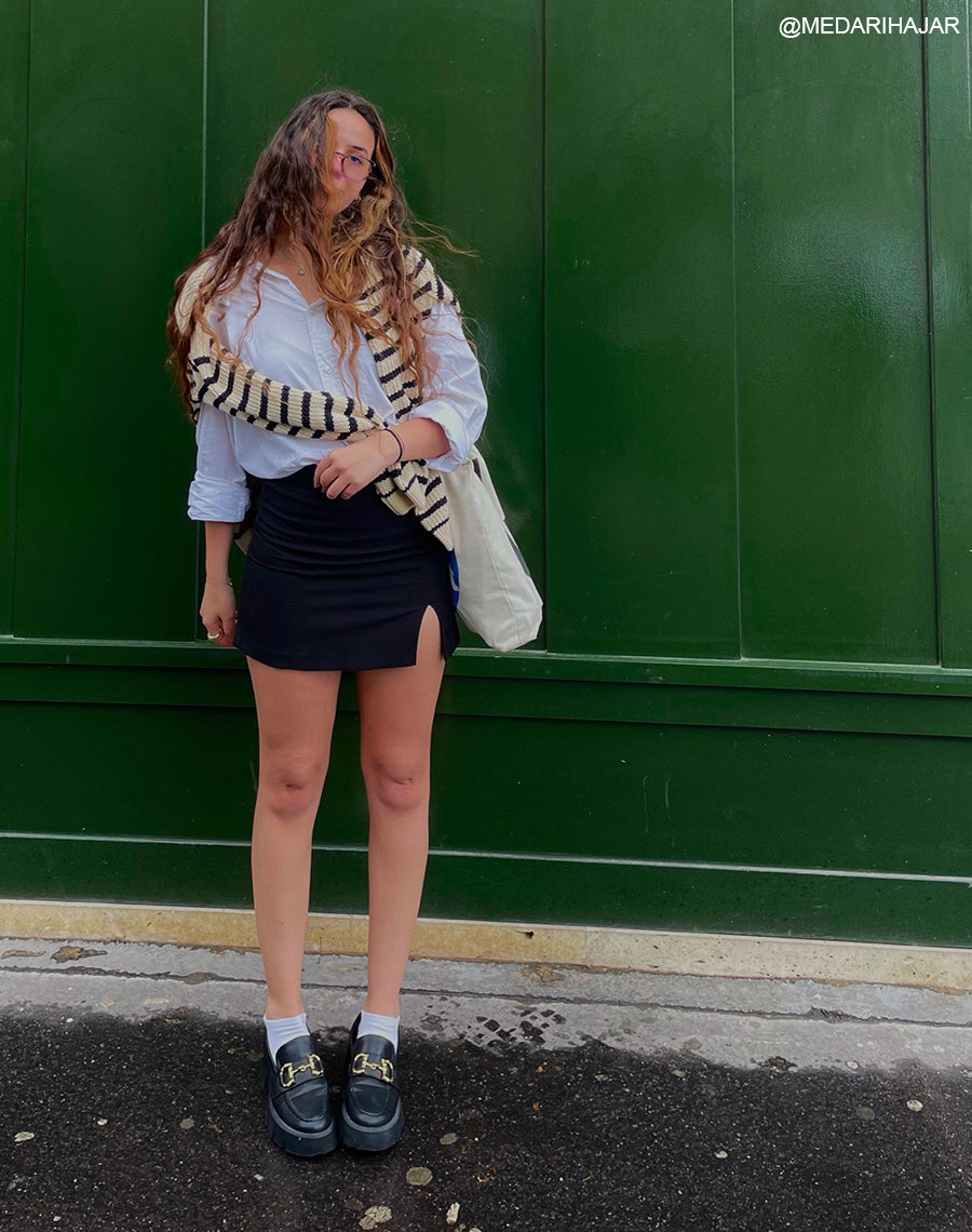 Mocassins noirs mat à détails dorées et semelle épaisse