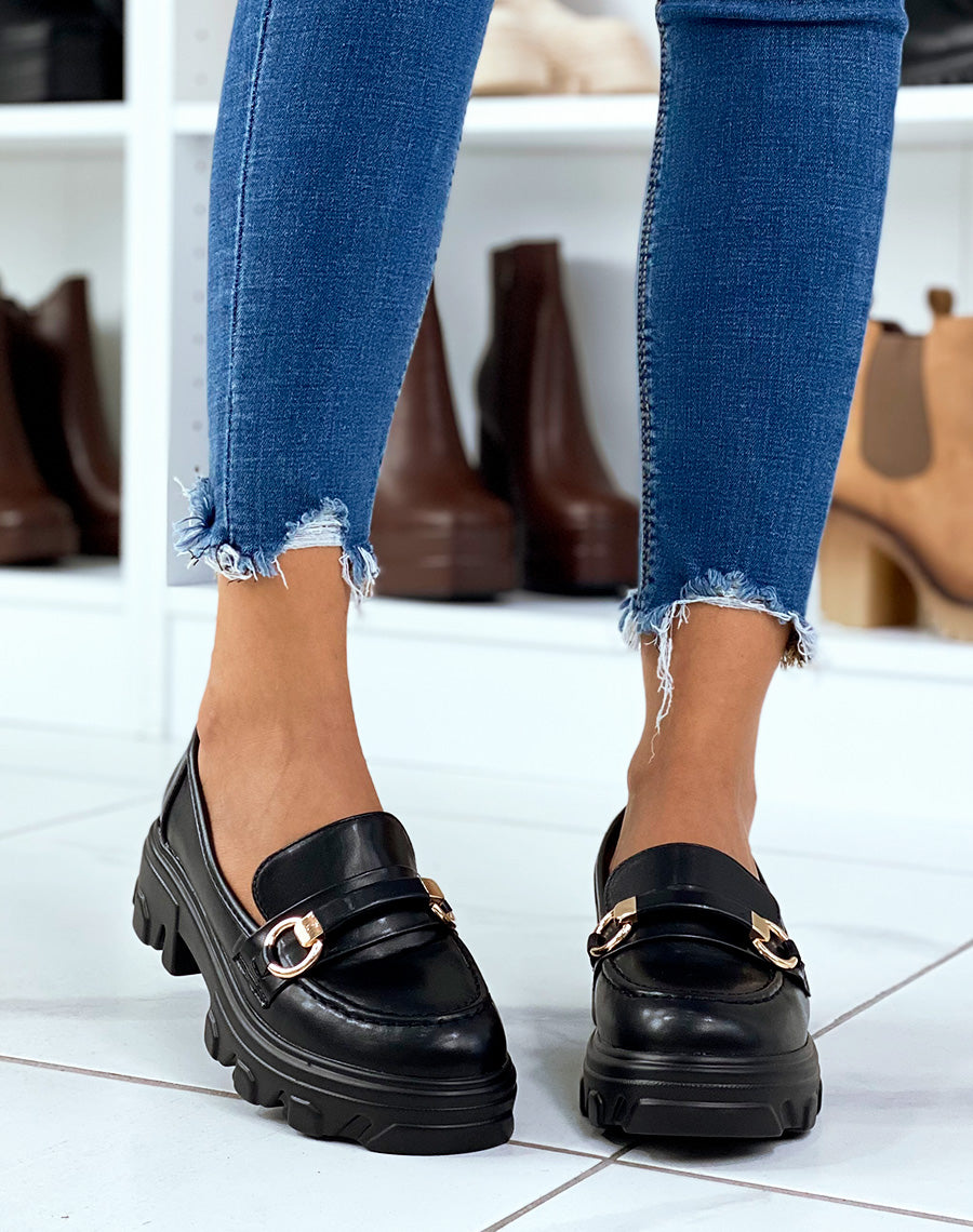 Mocassins noirs mates à détails dorés