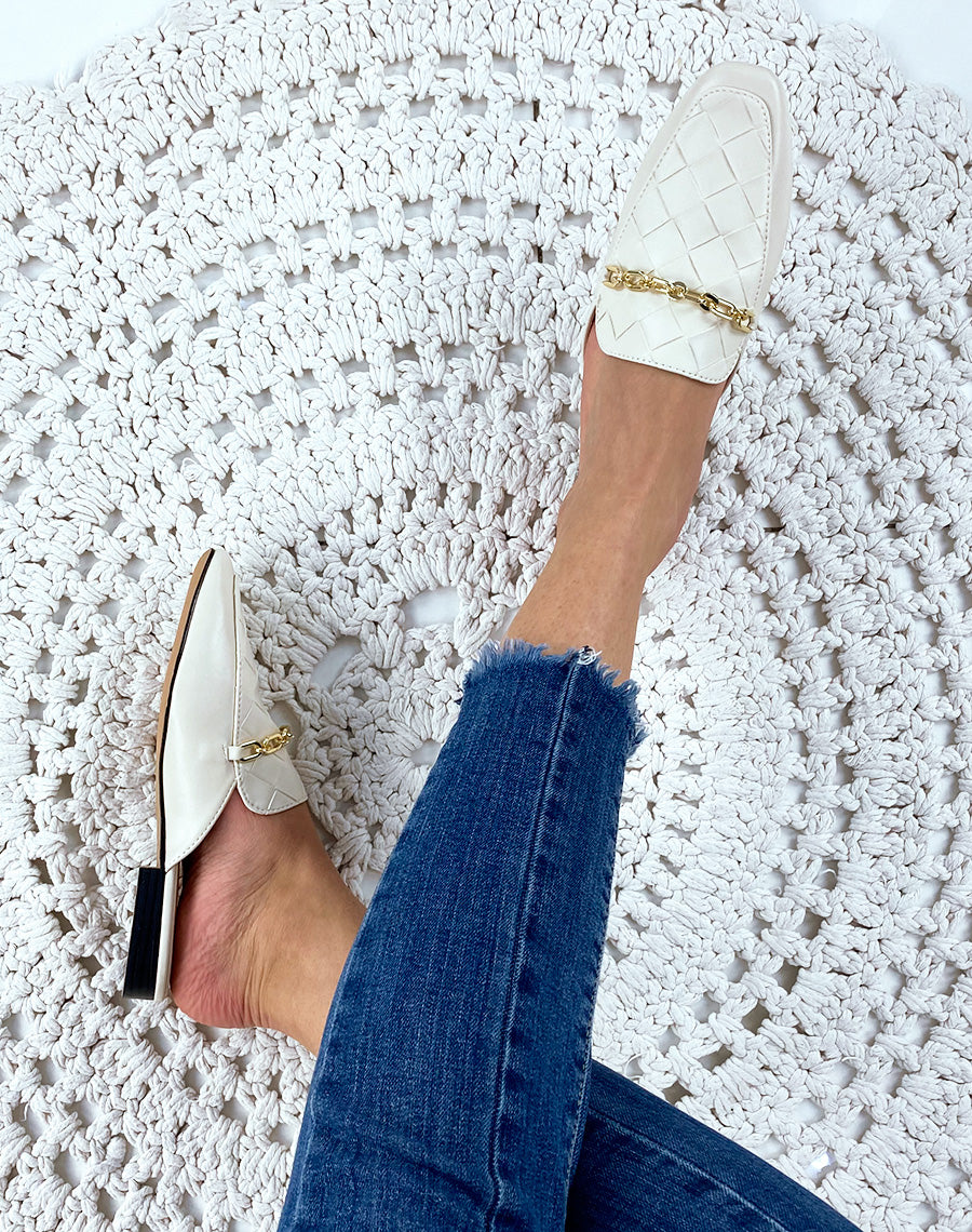 Mule style mocassin beige en simili cuir