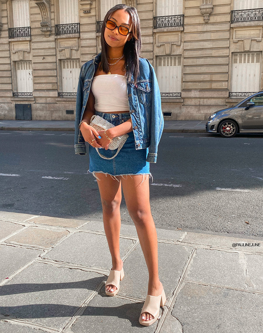 Mules beiges à bride épaisse et talon épais et imposant