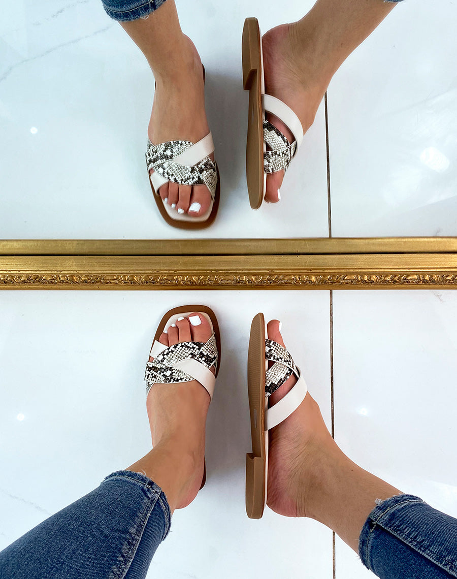 Mules beiges à brides entrecroisées