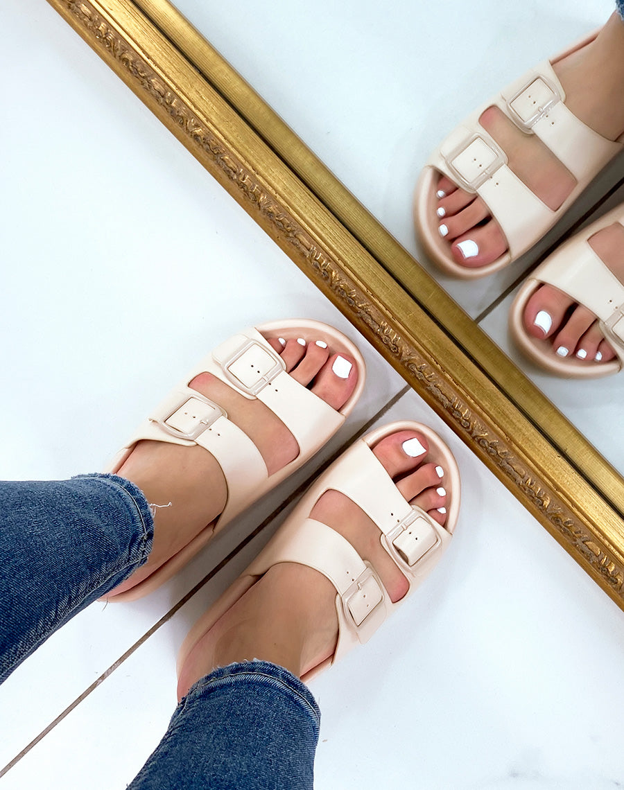 Mules beiges à double bride avant ajustables