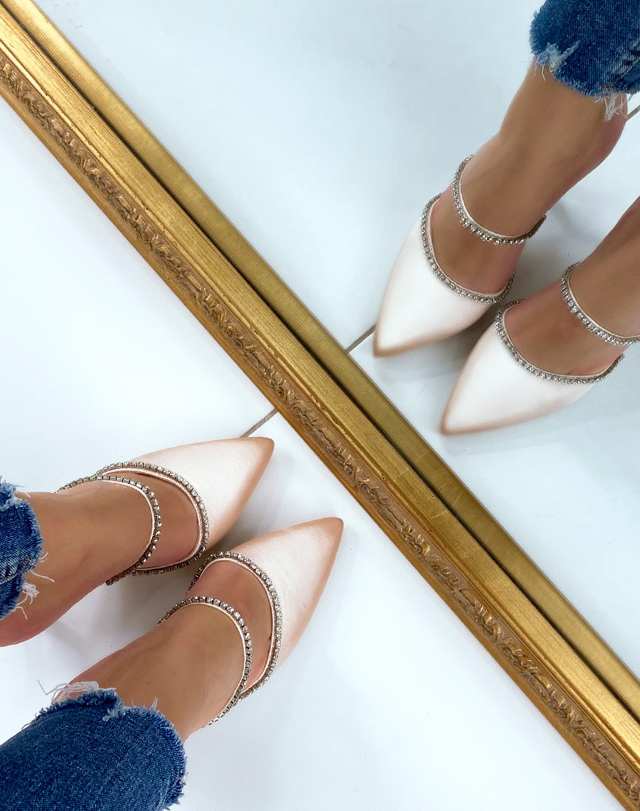 Mules beiges à talon style escarpin