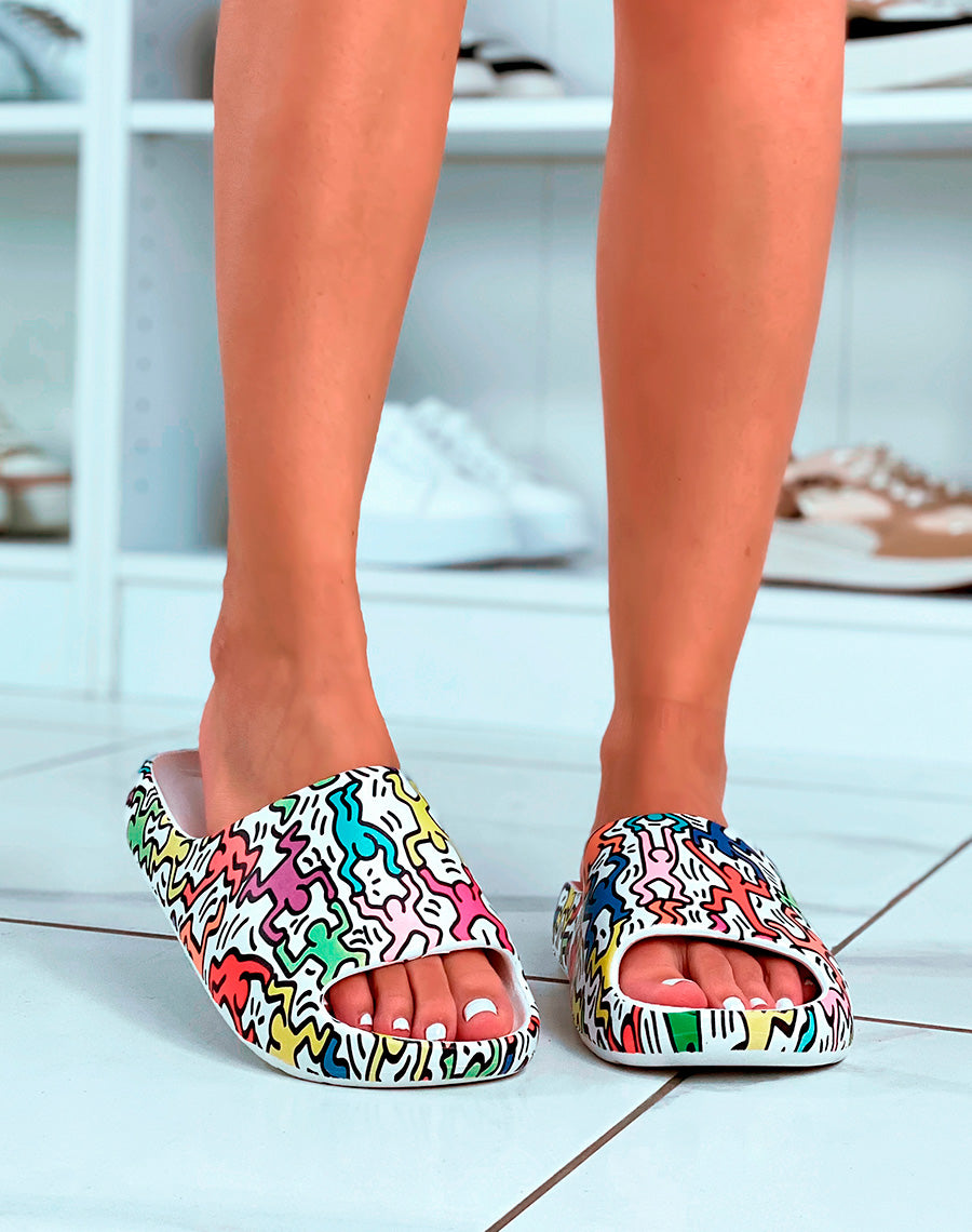 Mules blanches à motifs multicolores