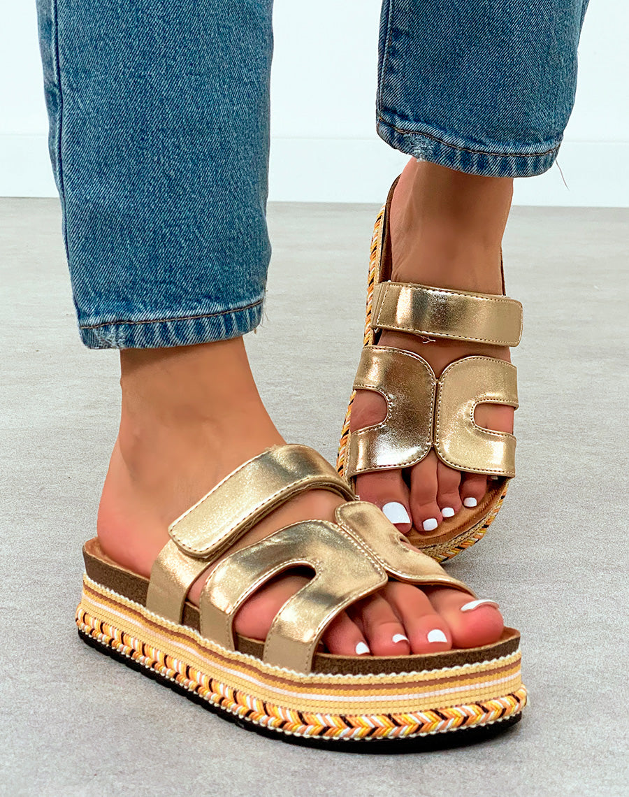 Mules Dorées à Bride avec Plateforme Aztèque – Esprit Bohème Chic