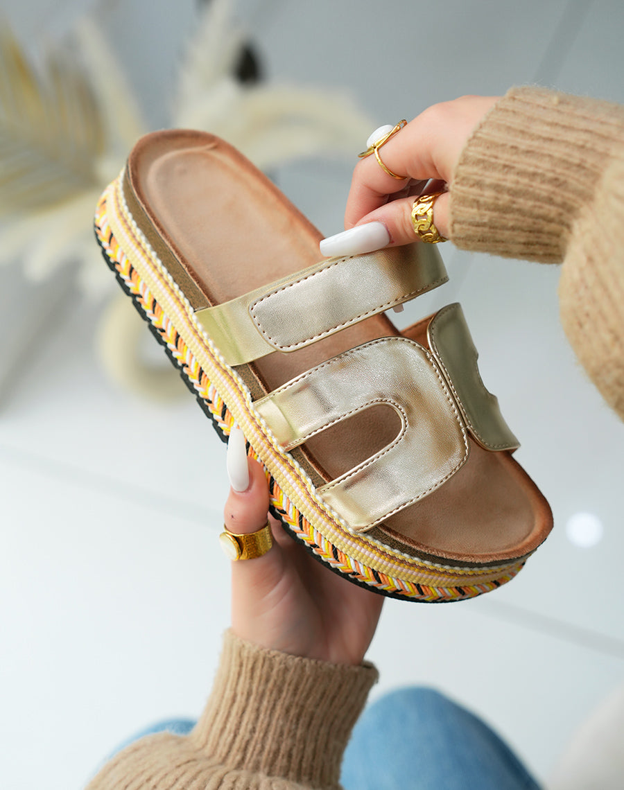 Mules Dorées à Bride avec Plateforme Aztèque – Esprit Bohème Chic