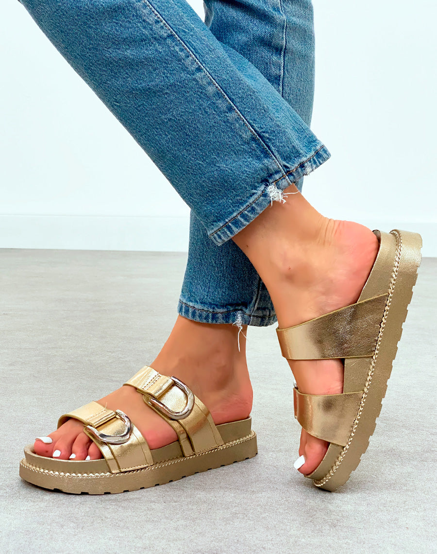 Mules Dorées à Double Sangle et Boucles Argentées – Éclat et Confort au Quotidien