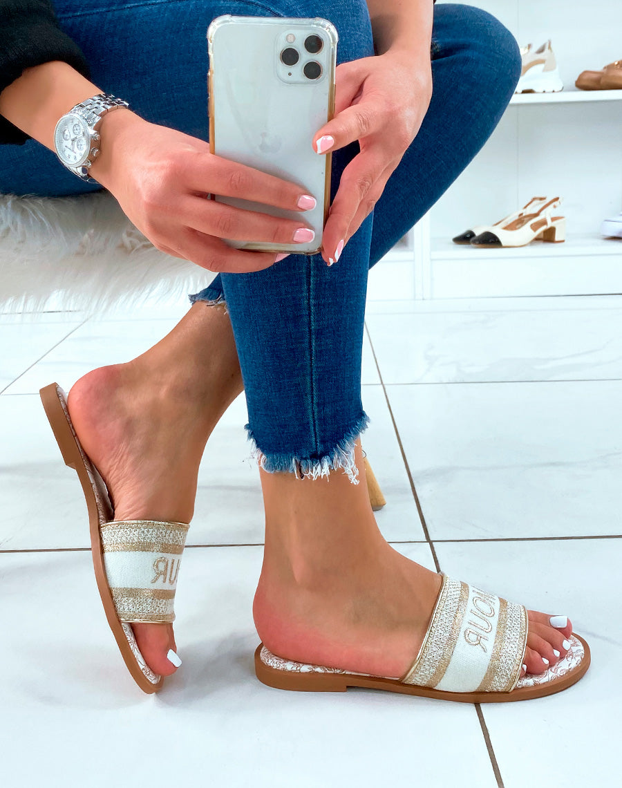 MULES DORÉES EN TISSU À INSCRIPTION AMOUR