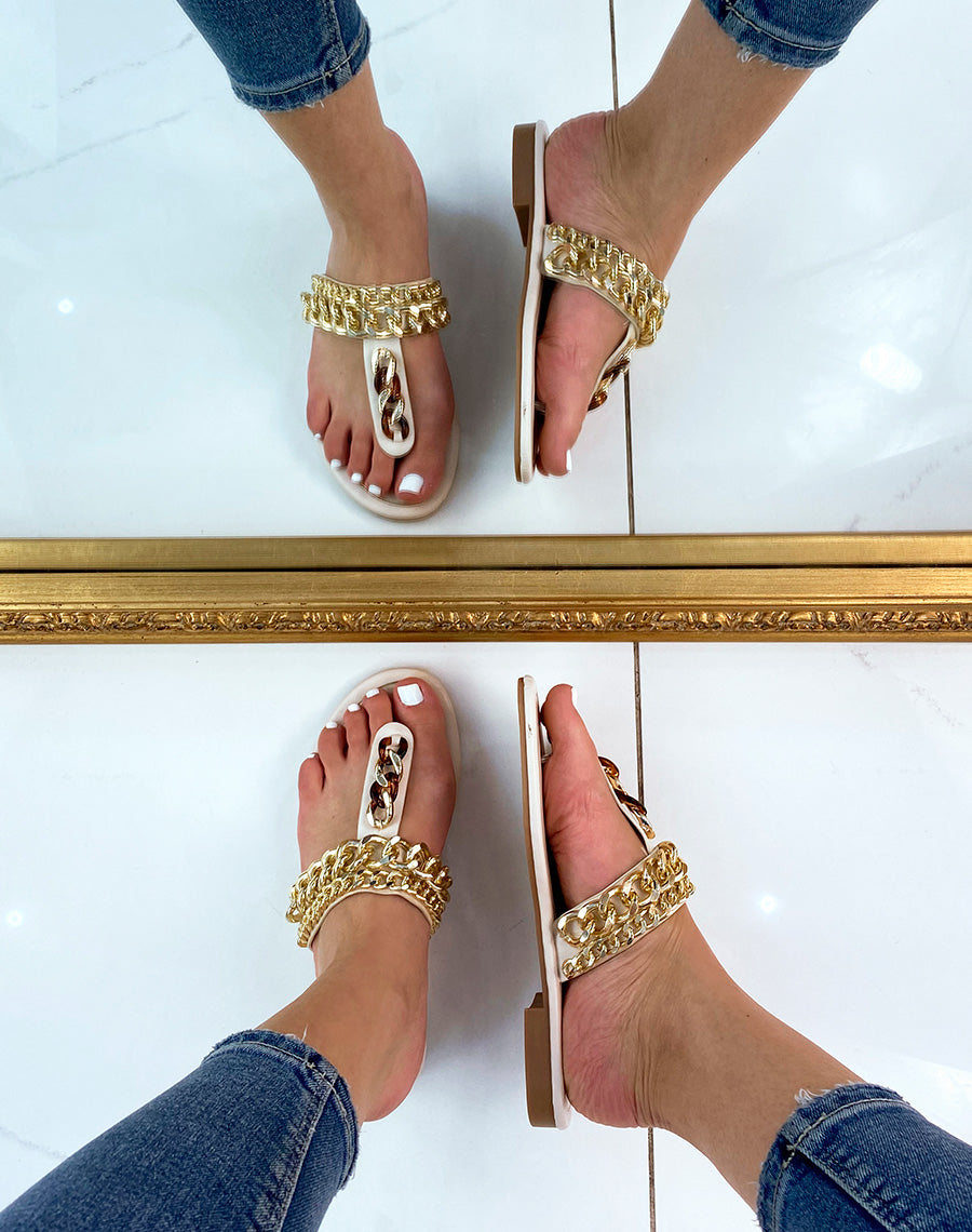 Mules à entredoigt beige avec chaines dorées
