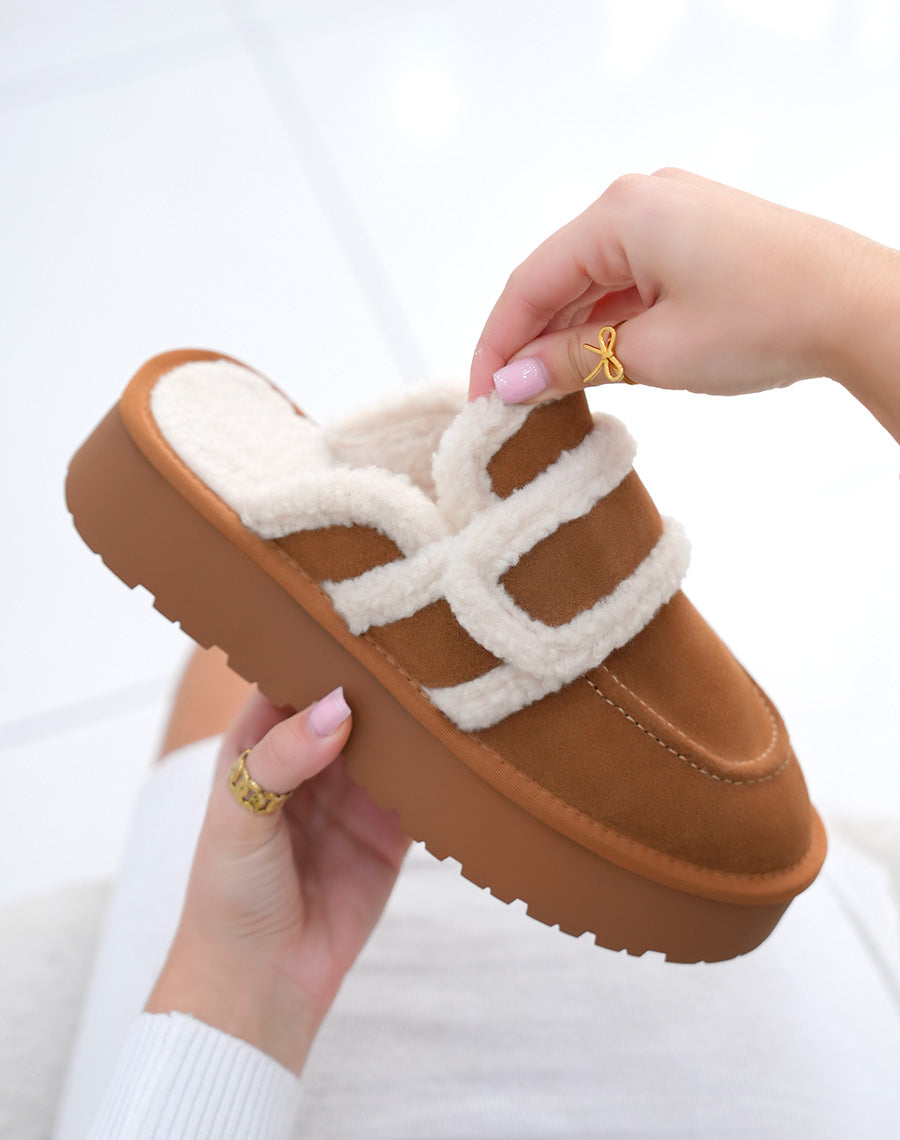 Mules femme marron en suédine cuir fourrée à plateforme et semelle crantée