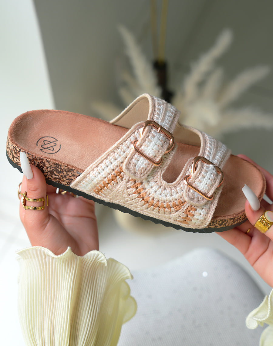 Mules femmes blanches et beiges brodées à double bride et semelle épaisse