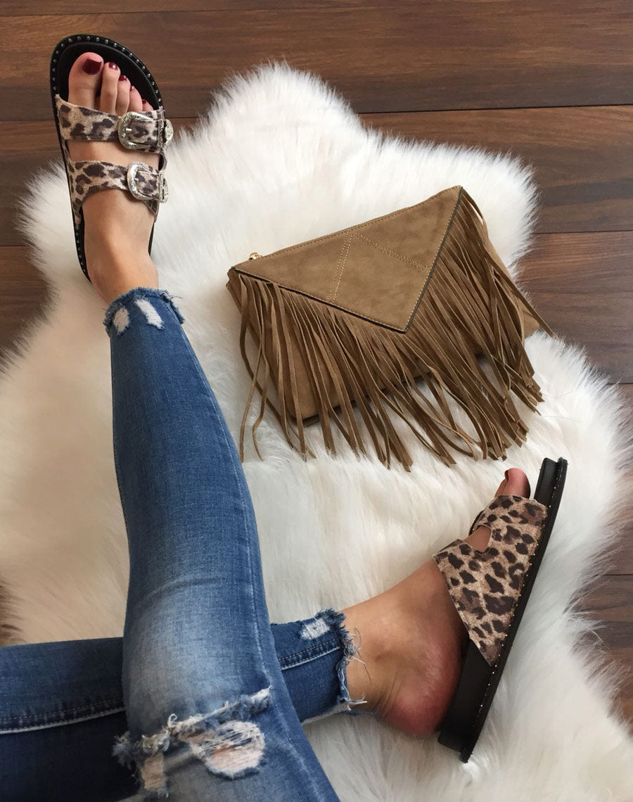 Mules imprimé léopard à boucles argent