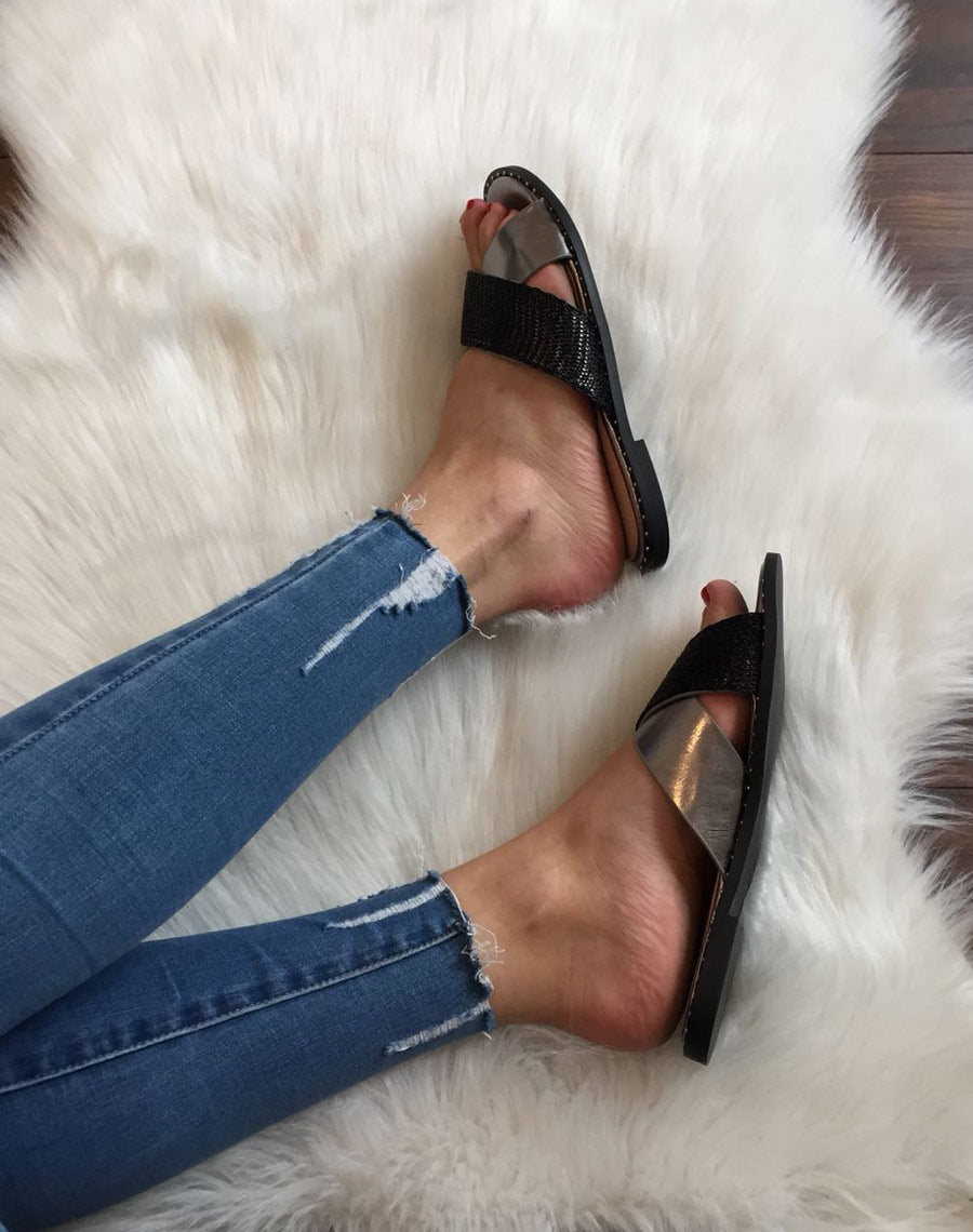 Mules à lanières croisées noires