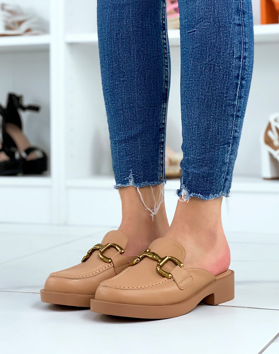 Mules mocassins beiges à empiècement doré