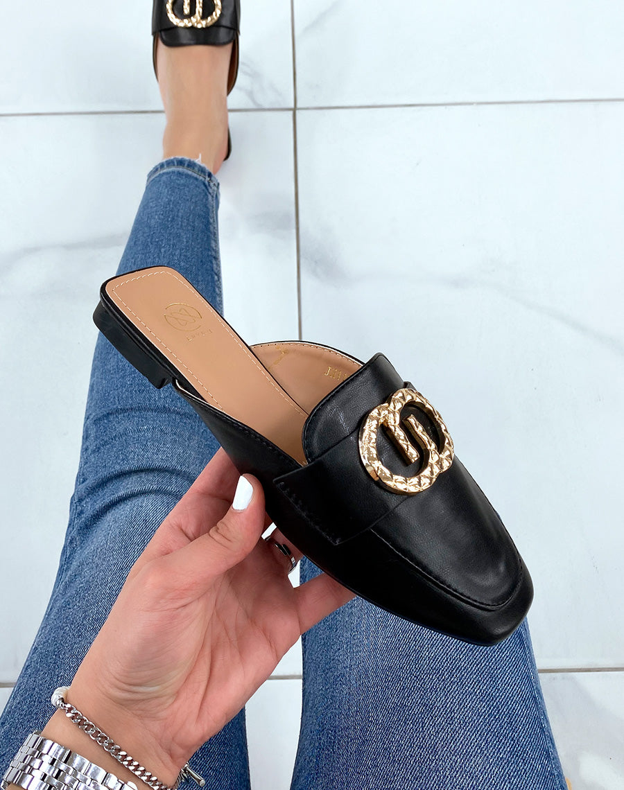Mules mocassins noirs à bijoux doré avant