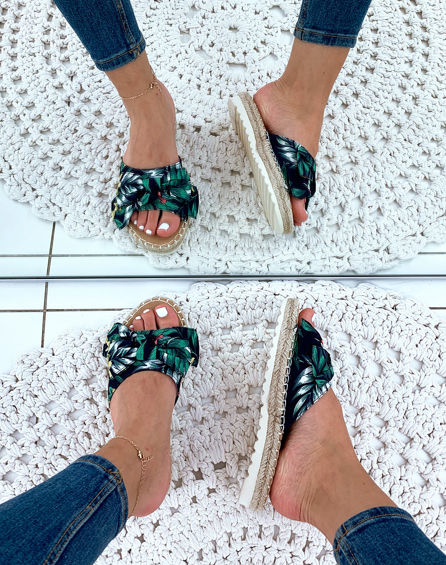 Mules motif fleuri à nœud et à semelle en osier