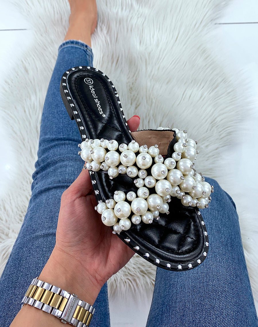 Mules noires à brides entrecroisées à perles