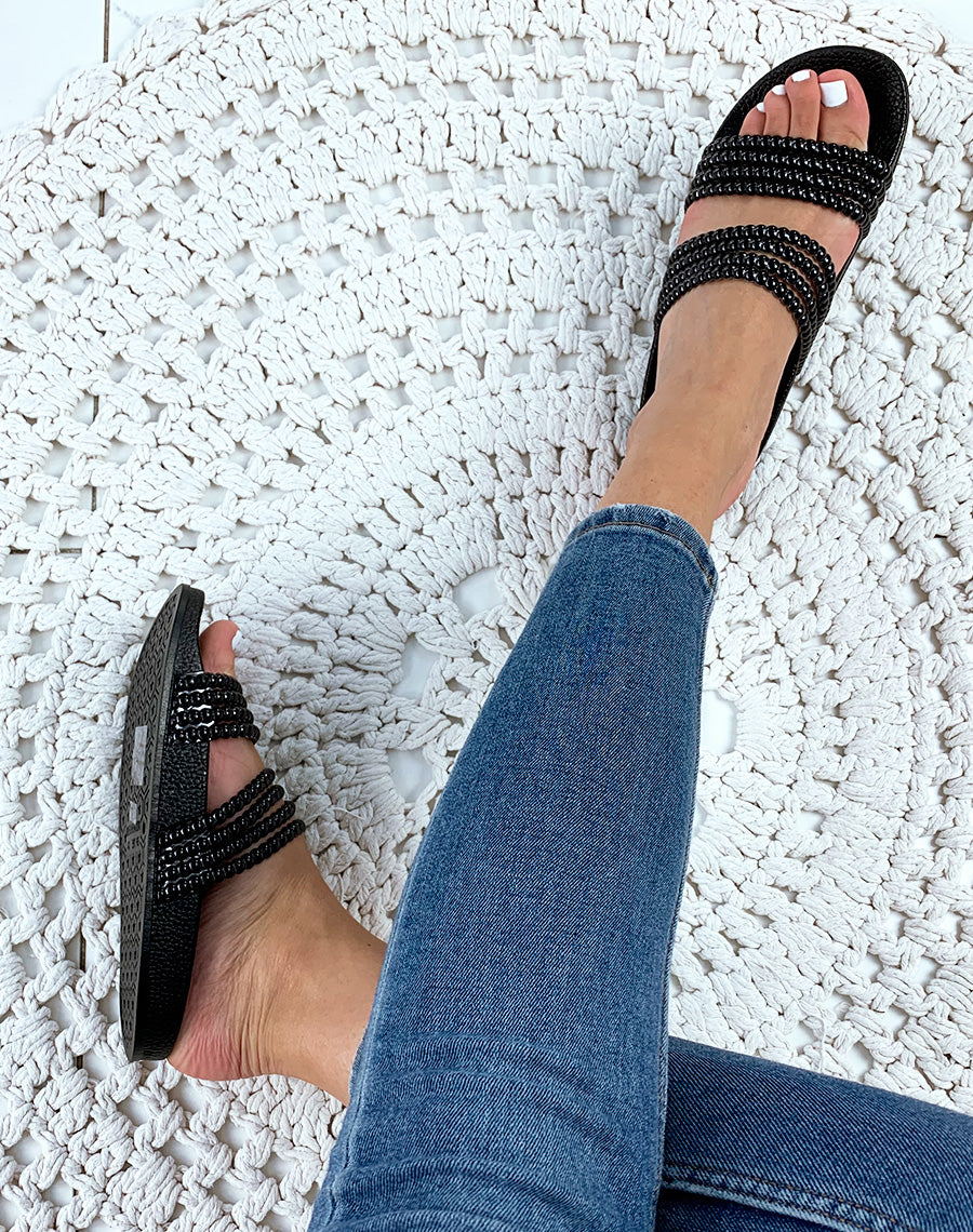 Mules noires à doubles brides fantaisies