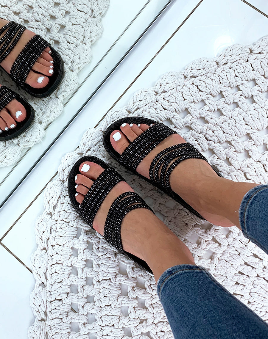 Mules noires à doubles brides fantaisies