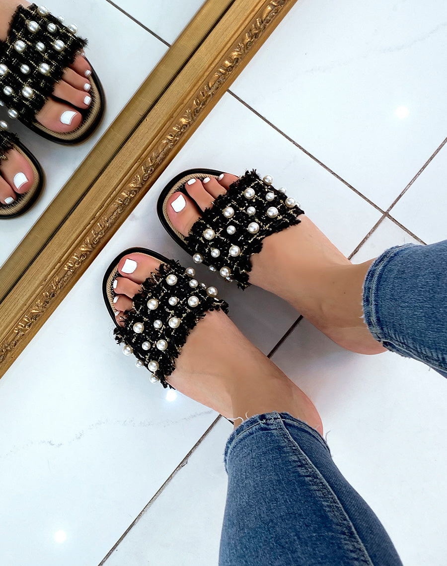Mules noires effet tweed à perles