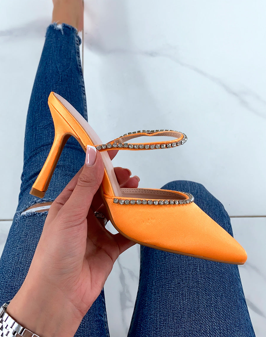 Mules orange à talon style escarpin