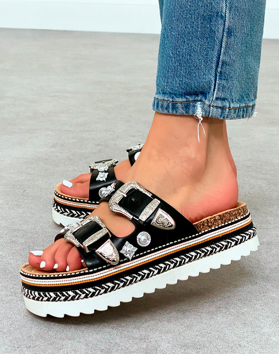 Mules Plateforme Femme Noires Bijoux Argentés et Tissage Ethnique