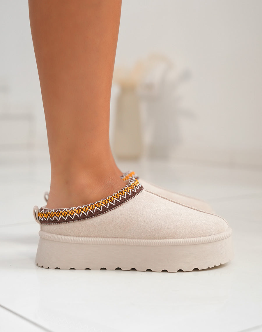 MULES ? PLATEFORME FOURR?ES ET ? D?TAILS BROD?S