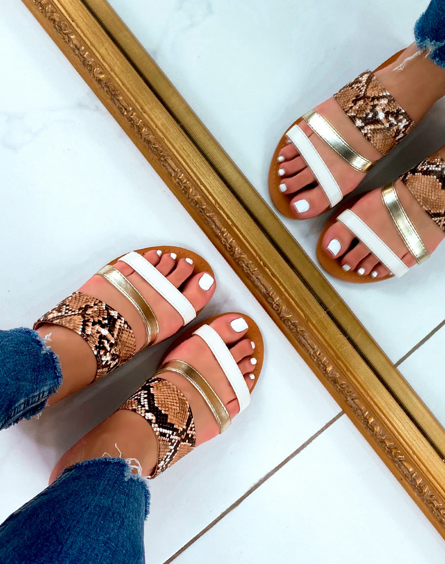 Mules plates beiges à triple brides