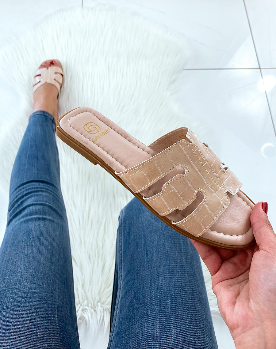 Mules plates blush effet croco