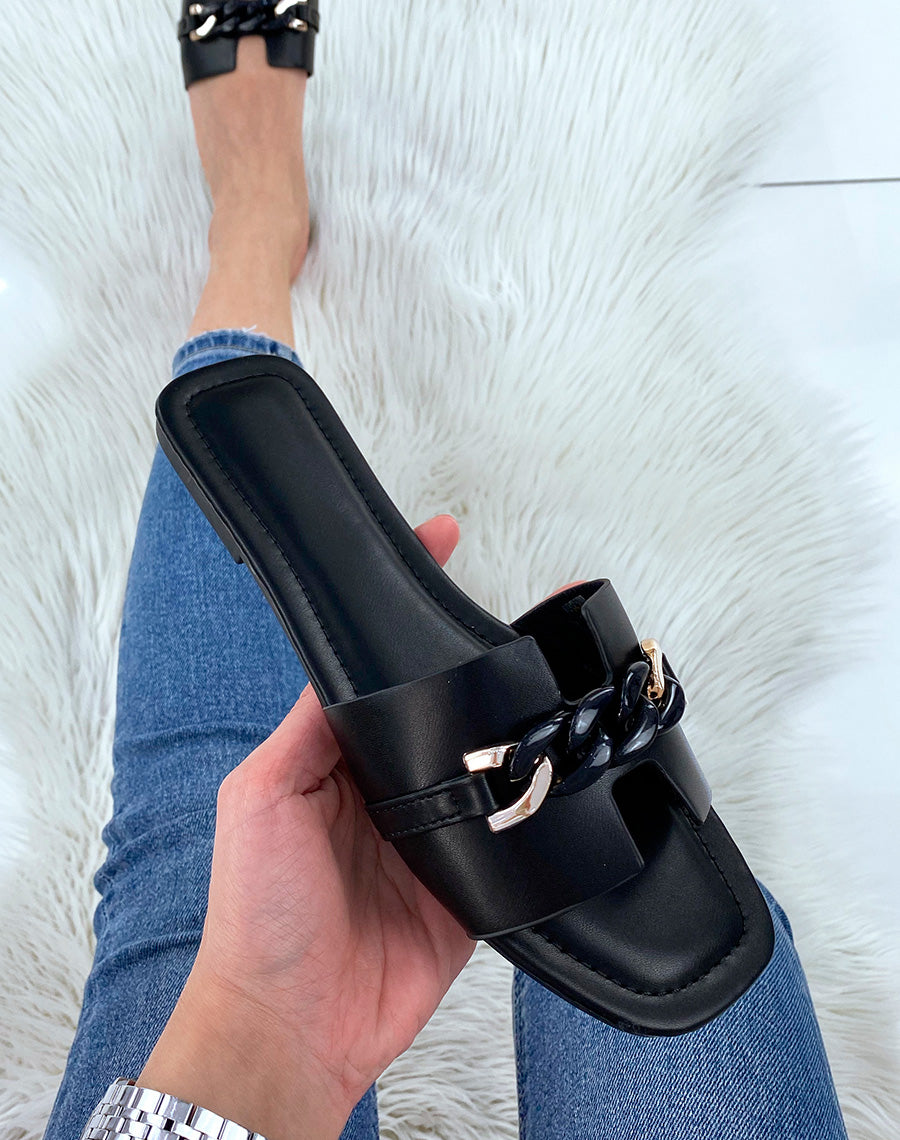 Mules plates noires à chaîne argenté et noire