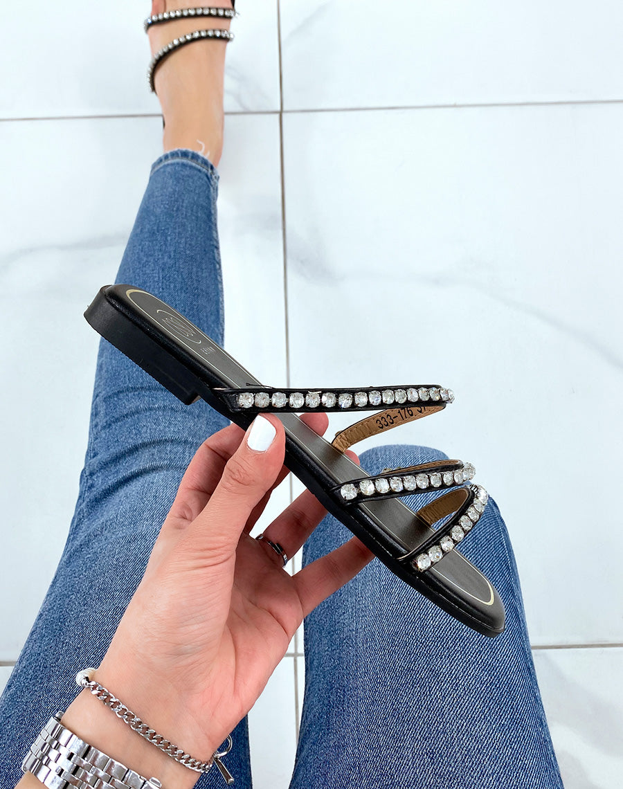 Mules plates noires à triple brides à strass