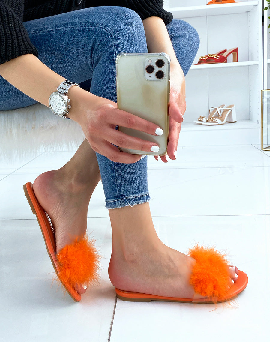 Mules plates oranges à plumes