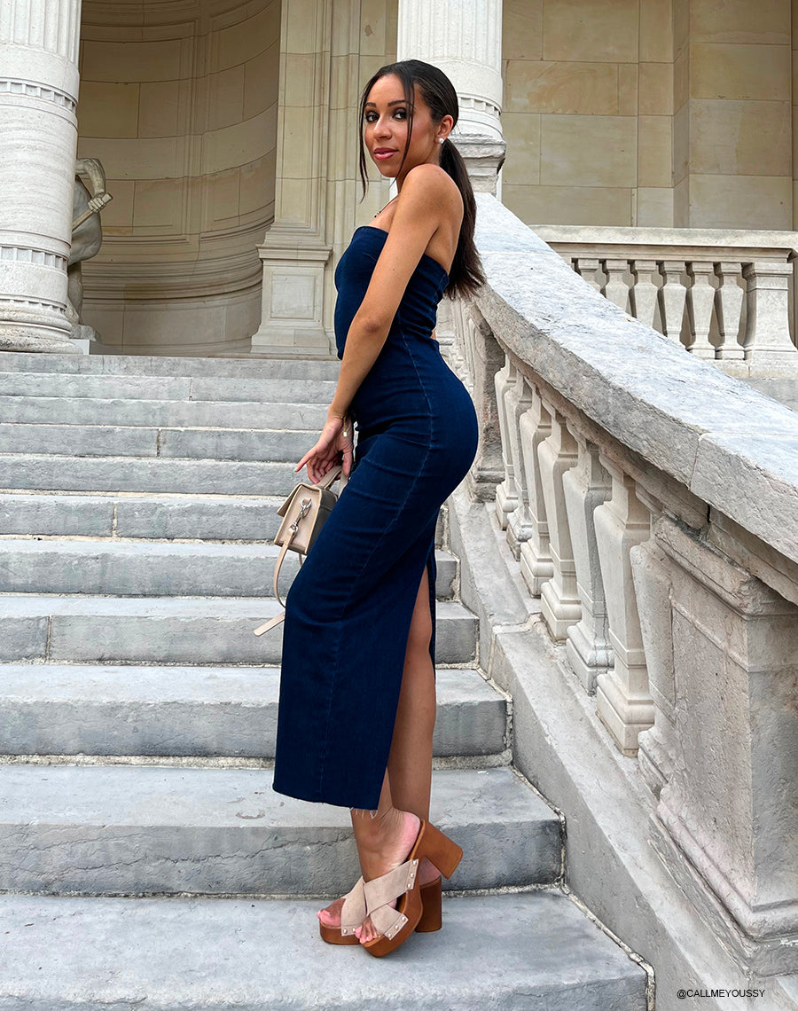 Mules à talon en suédine beige à lanières entrecroisées