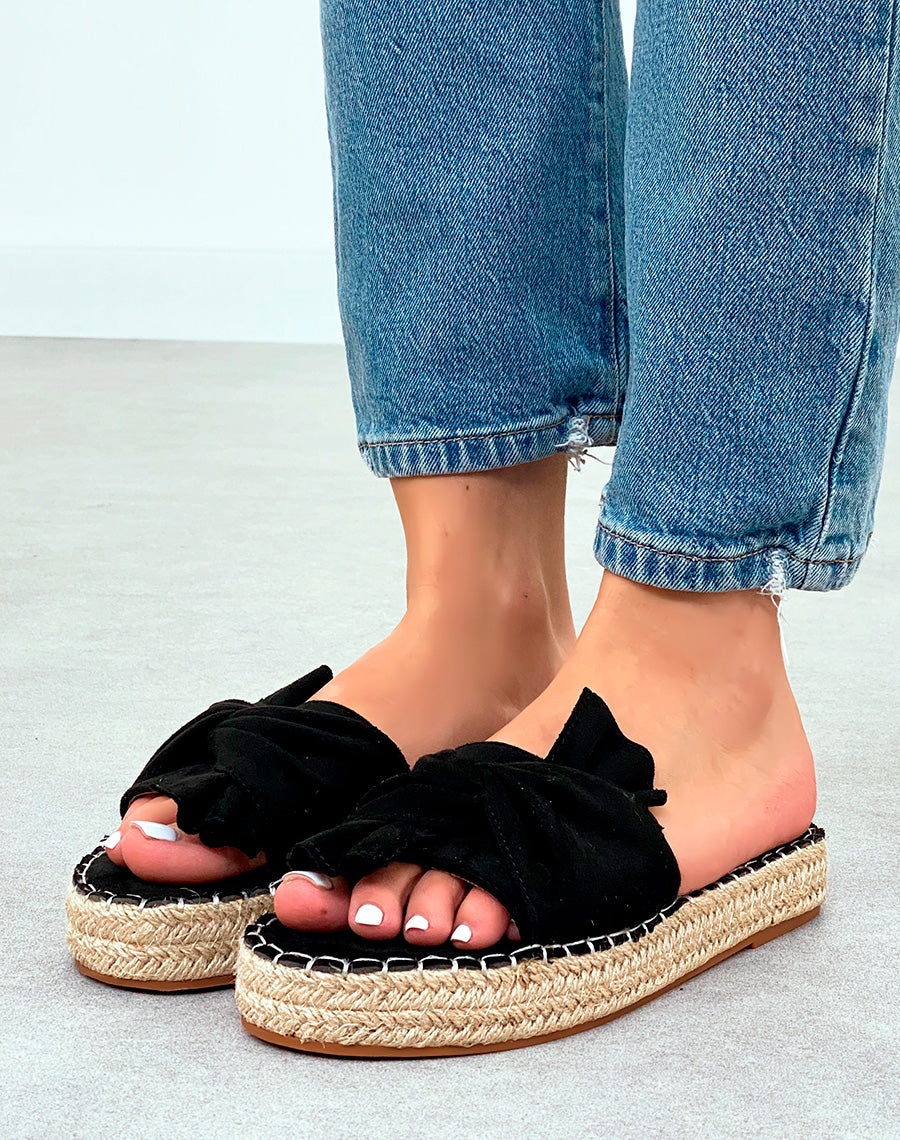 Mules Tendance en Suédine Noire avec Semelle en Corde et Nœud Décoratif