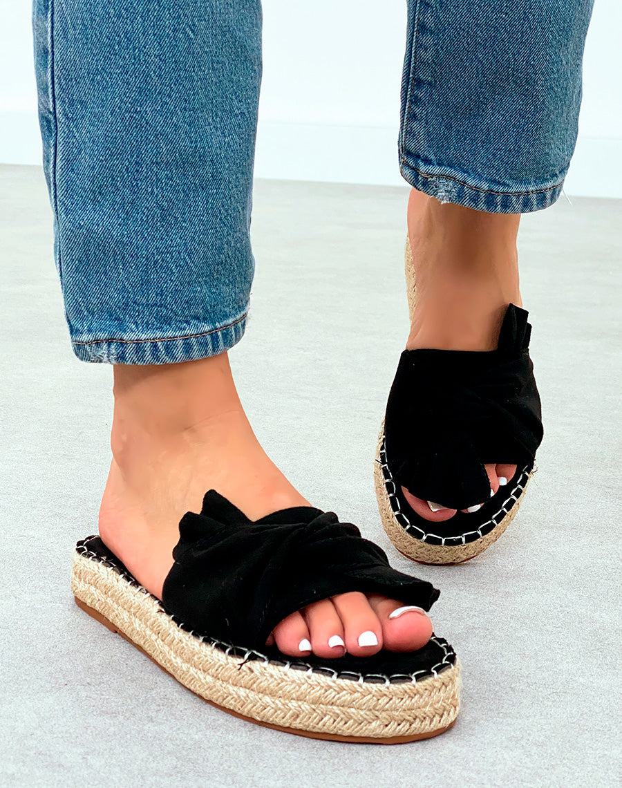 Mules Tendance en Suédine Noire avec Semelle en Corde et Nœud Décoratif