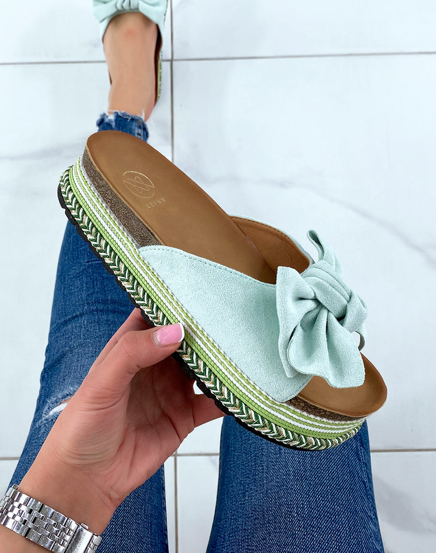 Mules vert d?eau ? noeud et semelle azt?que