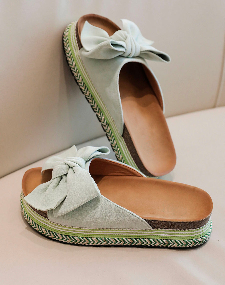 Mules vert d?eau ? noeud et semelle azt?que