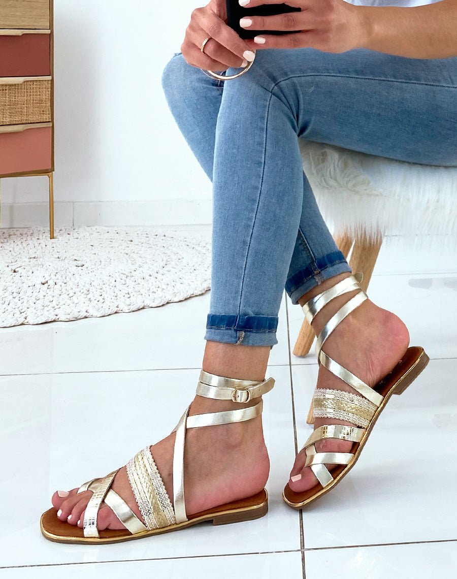 Nu-pied en cuir dorée à bride nouée