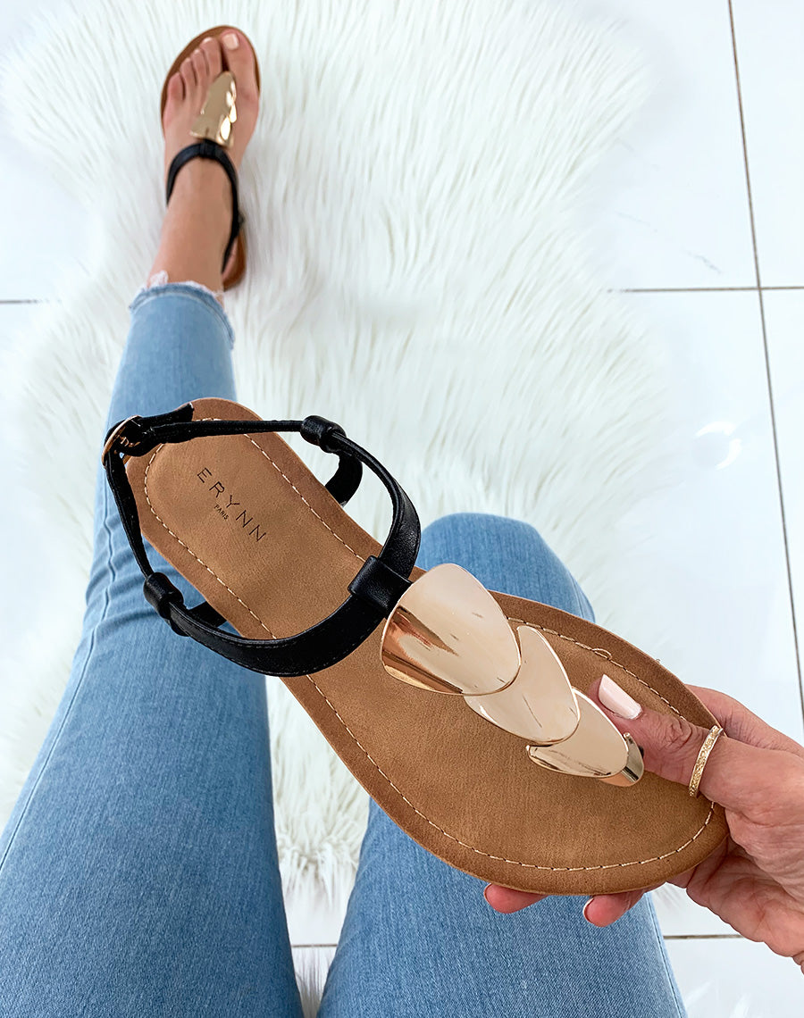 Nu-pied noire à bijoux dorée rond