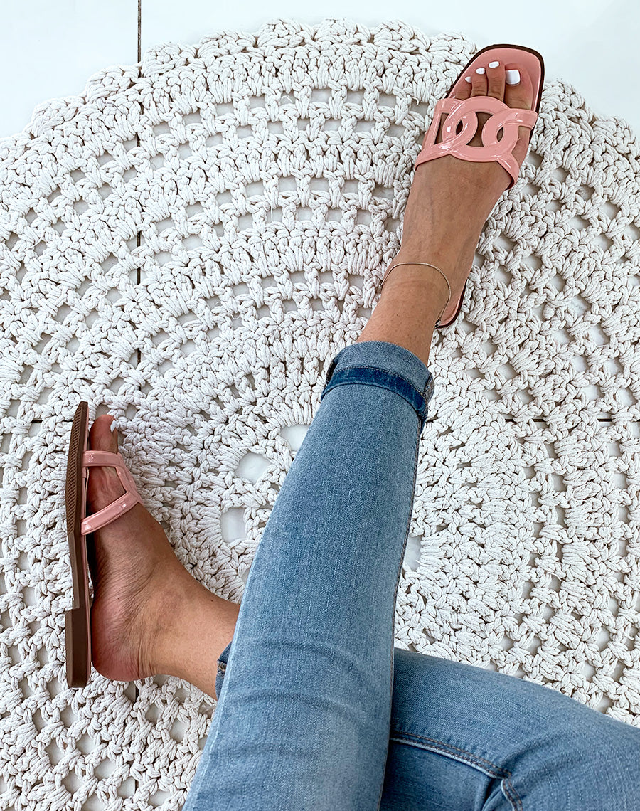 Nu-pied rose à brides boucles croisées