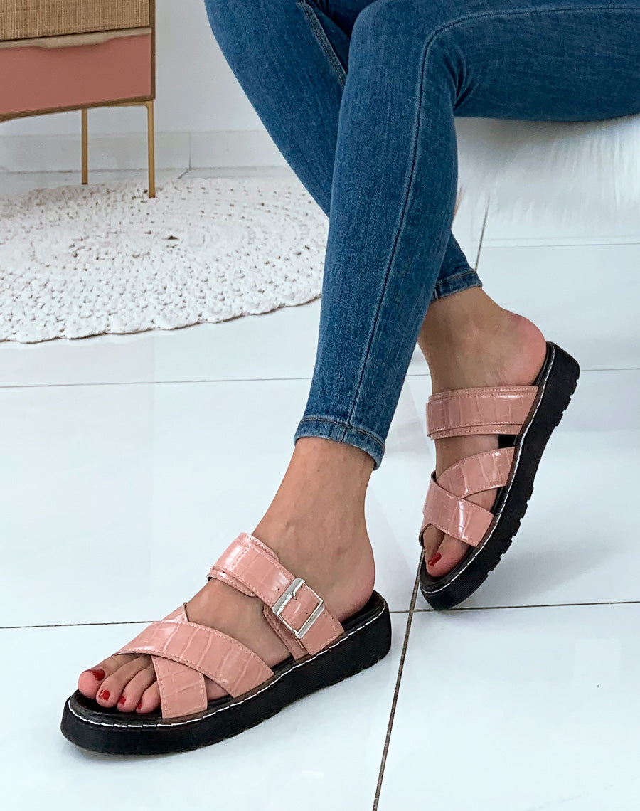 Nu-pied roses à boucles effet croco