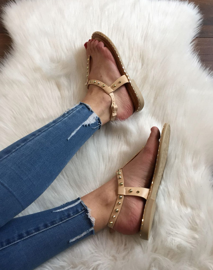 Nu pieds beige cloutés or