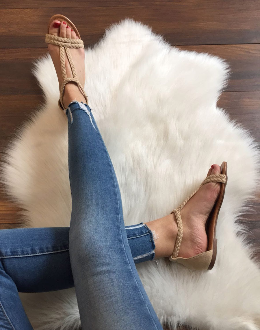 Nu-pieds beige en tissus tressé