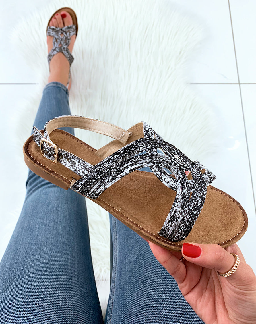 Nu-pieds blanches en serpentine