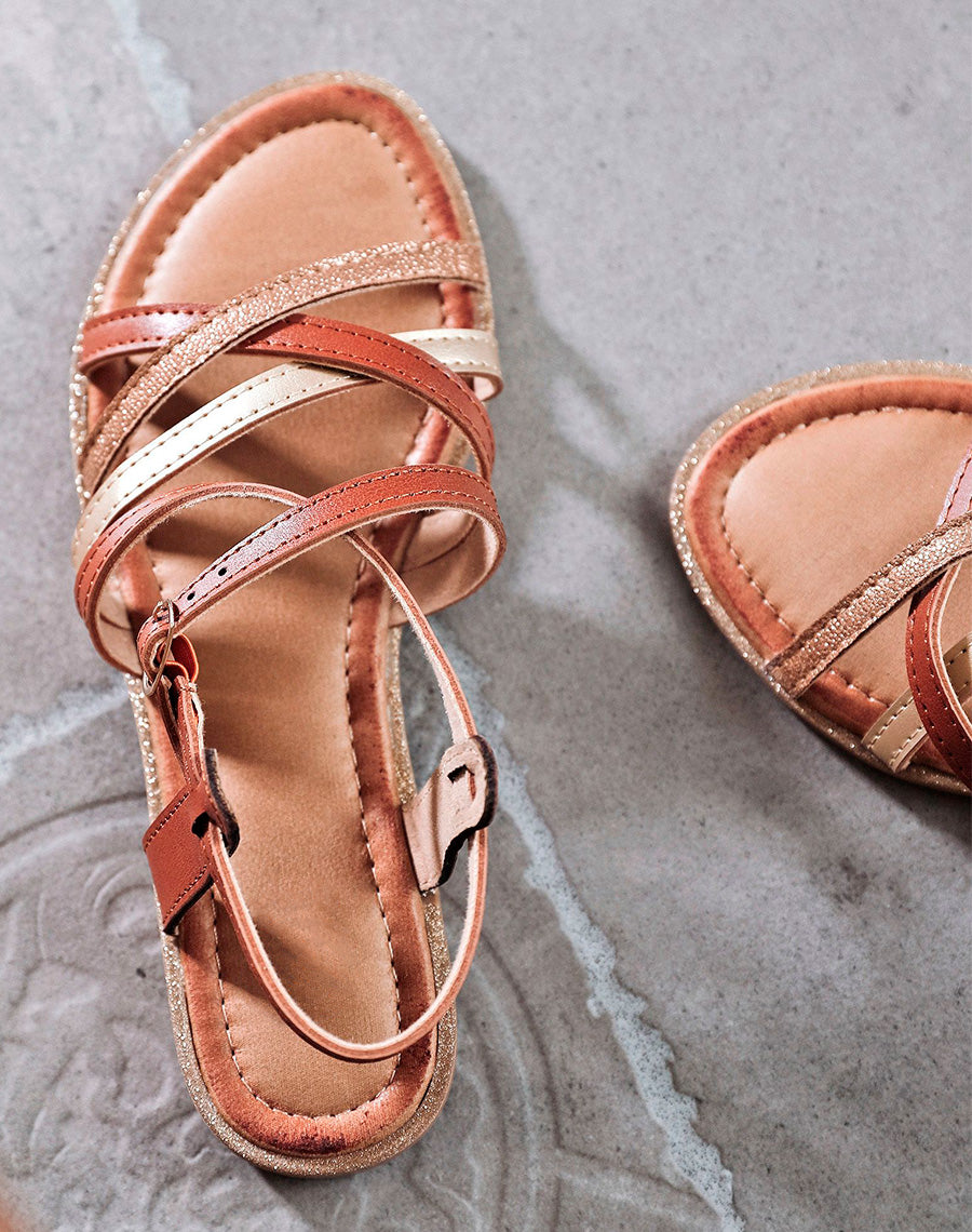 Nu-pieds camel à bride lisses satinées et pailletées