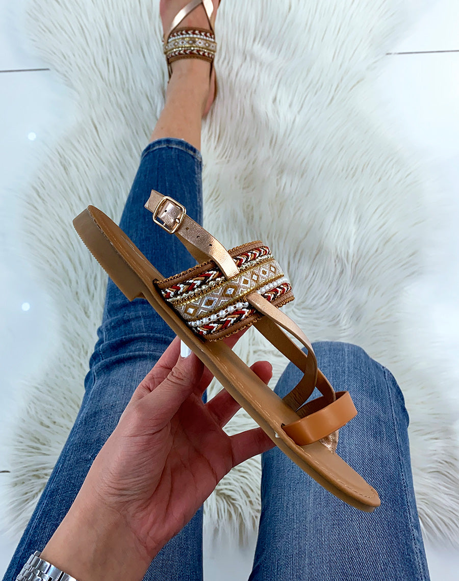 Nu-pieds camel à détails tressés