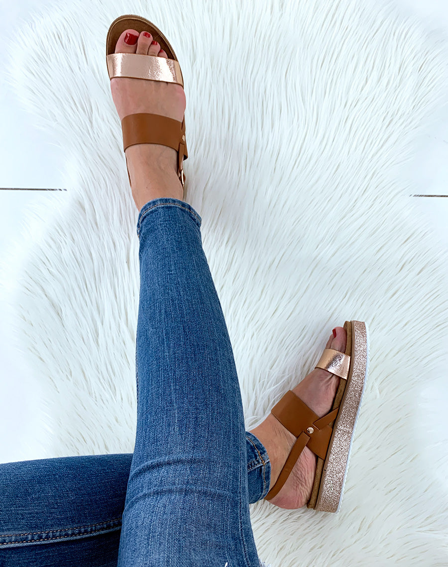 Nu-pieds camel effet serpent