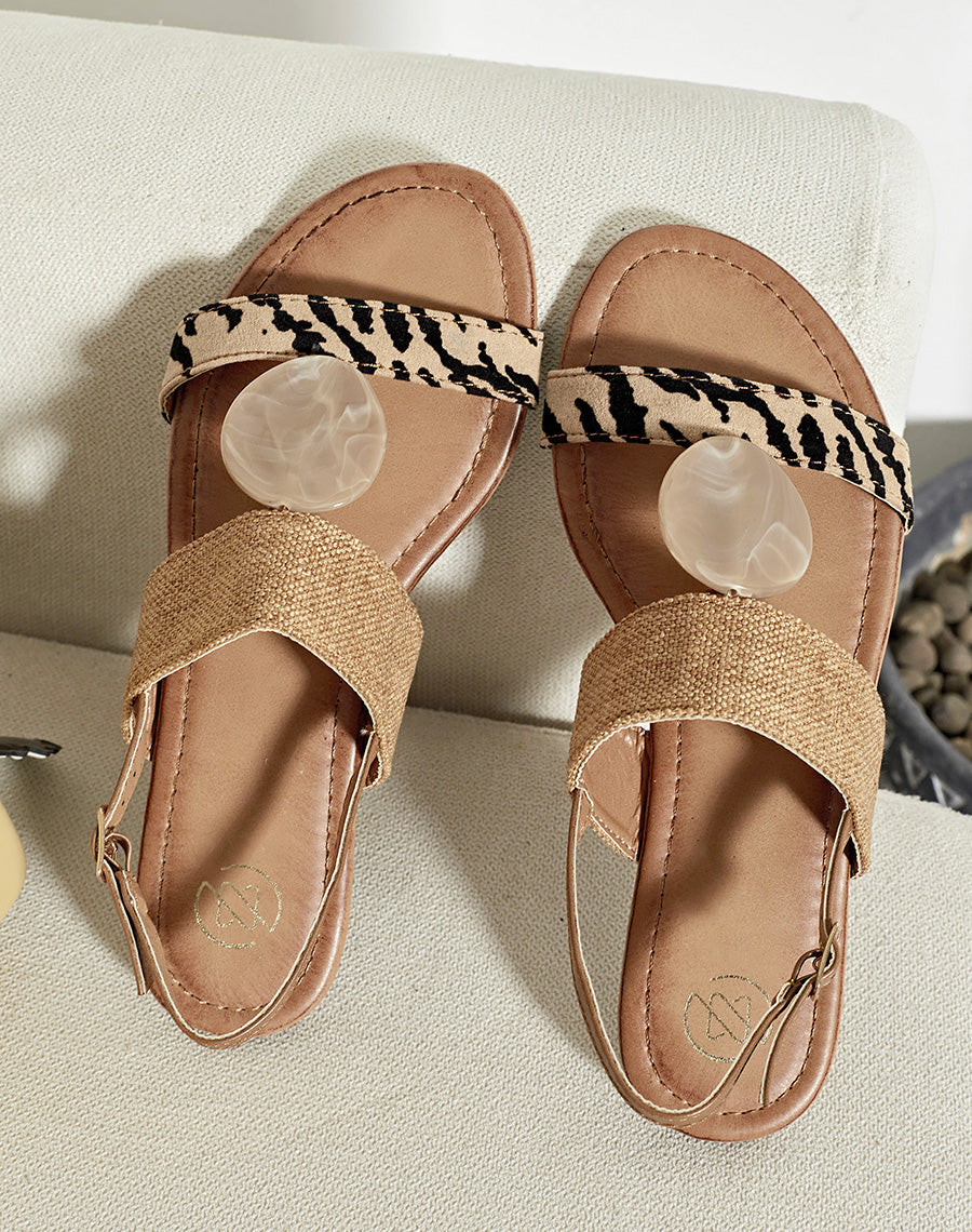 Nu-pieds camel à motif zébré