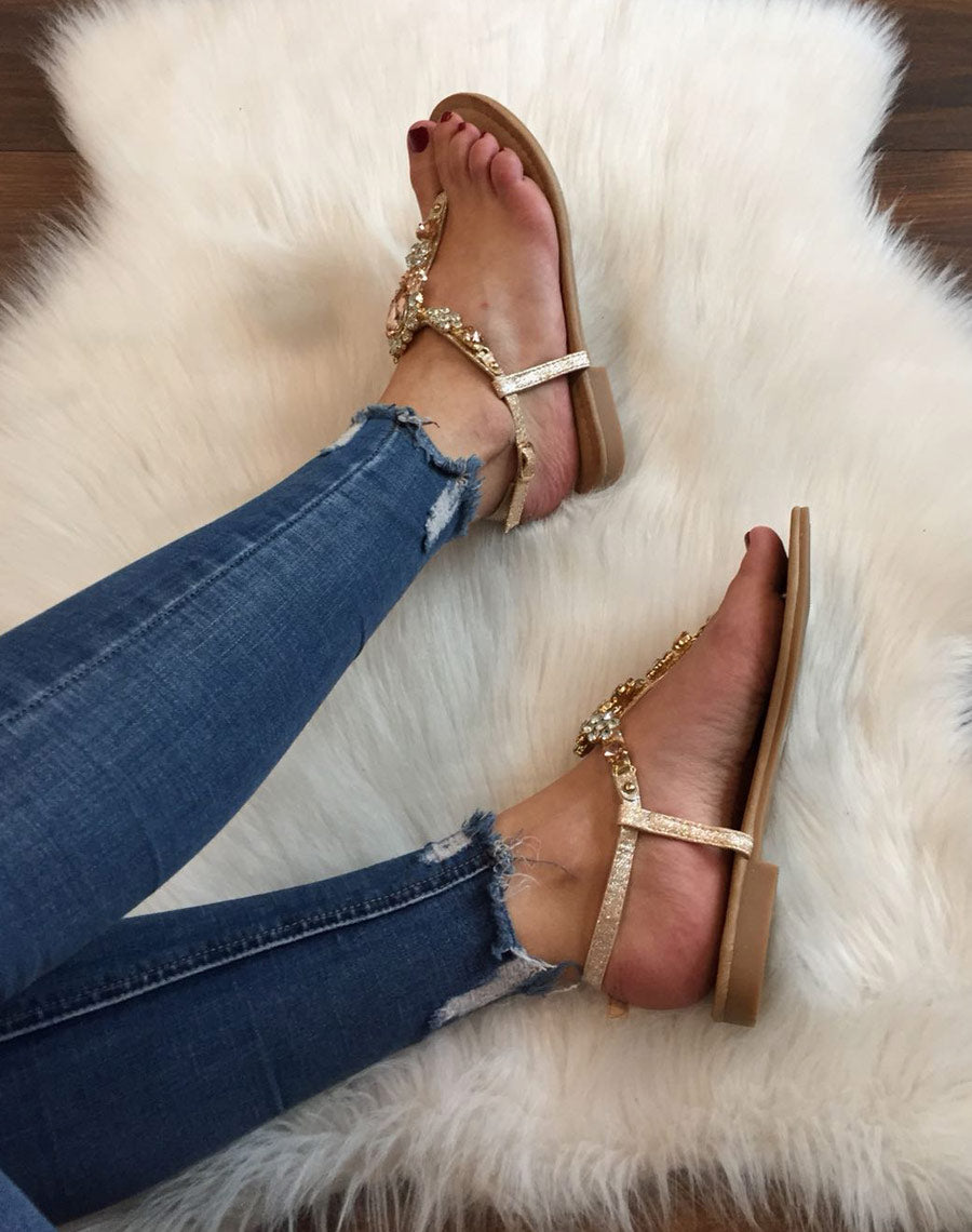 Nu-pieds champagne avec Bijoux centrale