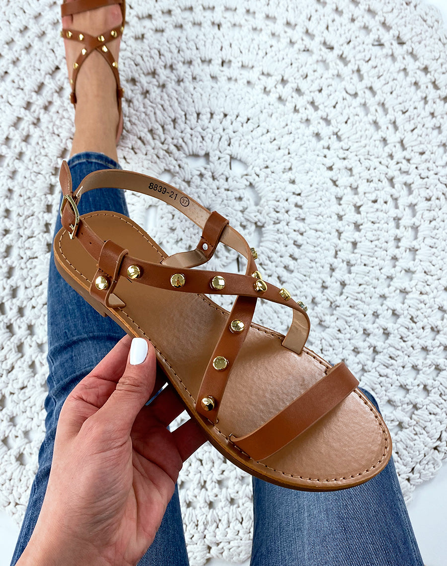 Nu-pieds cloutées camel